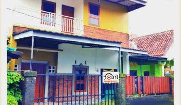 Rumah 2 Lantai Furnished include Perabot di Kartasura