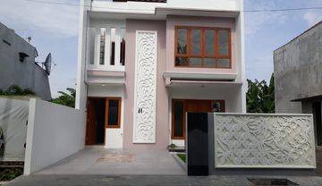 Rumah Mewah 2lt Kawasan Ramai Jogja Kota Dekat Gembiraloka