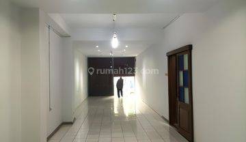 Rumah Asri Di Daerah Pusat Belanja Bandung sayap Riau H