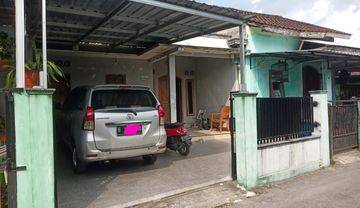 Rumah Nyaman Dekat Pusat Perbelanjaan Dan Kampus Sleman Yogya