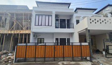 Rumah Strategis 2 Lantai Daerah Sesetan