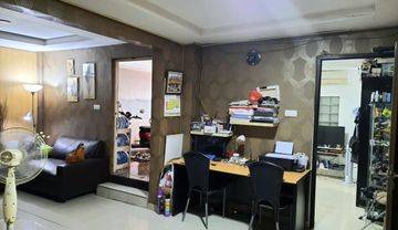 Dijual Rumah + 8 Kamar Kost Dibawah Njop