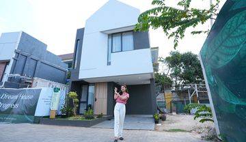 Di Jual Rumah Tipe Villa 2 Lantai Dekat Dengan Semper Jakarta Utara
