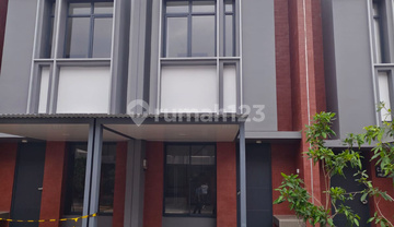 Disewakan Rumah Baru Furnished di Freja House Bsd City