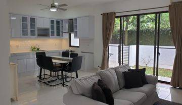 Rumah furnished, rapi, siap huni di Foresta BSD City dekat GOP