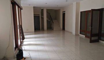 Rumah Modern Nyaman di Sayap Dago Bandung