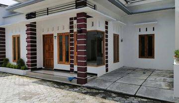 Rumah baru dalam cluster Wirosaban kodya Yogyakarta