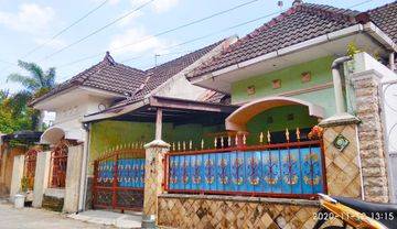 Rumah Dalam Perum Muslim Condong Catur.