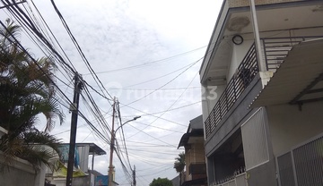 Jual Rumah Tua Angsana Psr Minggu. Dekat Ke Pasar Minggu, Stasiun Ka, Bagus Utk Kosan