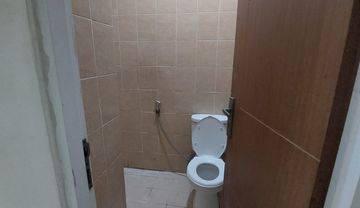 Disewa Rumah 2 Lantai Bagus Unfurnished SHM di Jl. Pasadena 1, Jakarta Barat