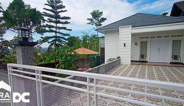 Rumah Nuansa Villa di Pemandangan Salatiga