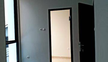 Rumah 2 Lantai Cibubur kecamatan Ciracas Jakarta timur 