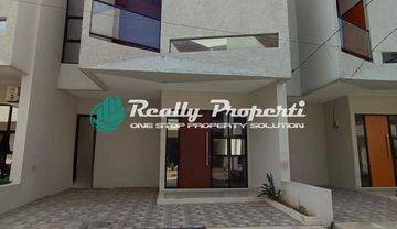 Di Sewa kan Rumah Model industri 2 1/2 lantai 