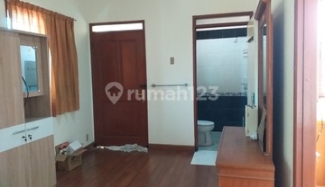 Kamar Kost untuk karyawati dekat kantor PLN Gandul di Jl PLN Gandul Cinere 