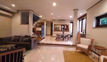 Private Villa Lifestyle In Beautiful Townhouse With Tropical Garden At Cipete Area Close To Haji Nawi Mrt Station