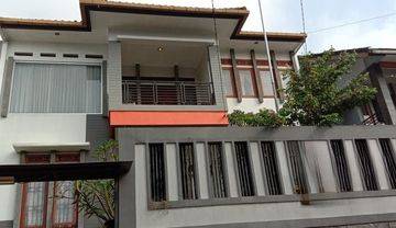 Rumah Mewah 3 Lantai Bukit Ligar Kota Bandung 