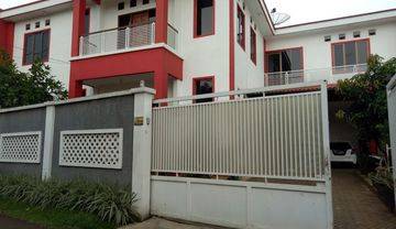 Rumah Bagus dan Rapih siap huni di Bintaro Tangerang 