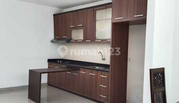  House For Lease At Seminyak, Kuta With 3 Bedrooms And Swimming Pool