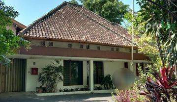RUMAH LOKASI BAGUS DI RIAU BANDUNG COCOK UNTUK CAFE ATAU RESTO