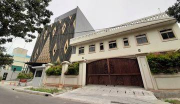 Exclusive luxury house full furnished  at Thamrin 