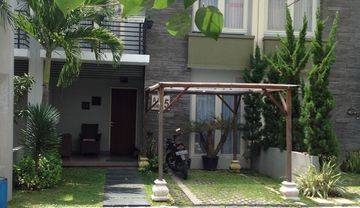 Rumah 2 Lantai Bagus Furnished di Rumah Tinggal
dekat Amplaz
jogja Tengah
, Sleman