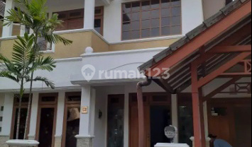 Rumah 2 Lantai Bagus SHM di Rumah Tinggal Sinduharjo, Ngaglik, Sleman jogja Utara , Sleman