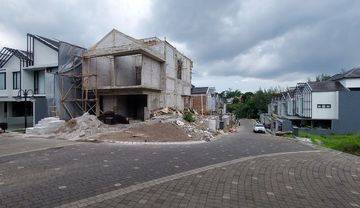 Rumah 2 Lantai Baru Unfurnished HGB di Gegerkalong, Setiabudi , Bandung