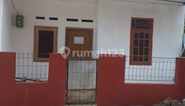 Rumah disewa pinggir jl cijahe