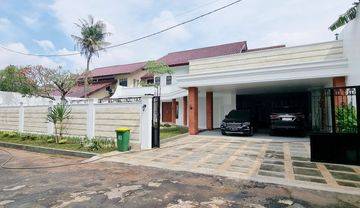 Cipete utara, Komplek sangat nyaman, rumah dengan taman luas suasana asri & Tenang