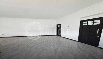 Simple But Elegant Banget Rumah 2 Lantai Disewakan di Sari Jadi