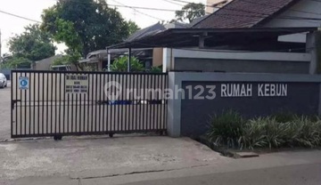 Rumah di Jl. Aria Putra, Eyang Agung Bagus