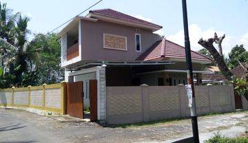 Jual Rumah 2 Lantai di Magelang, Dekat Wisata Candi Borobudur