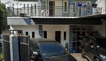 Rumah Bagus Radio dalam