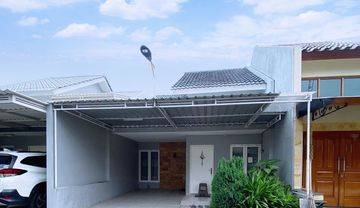 Rumah Cluster Nyaman Full Furnish dekat Kampus USB dan UNS 