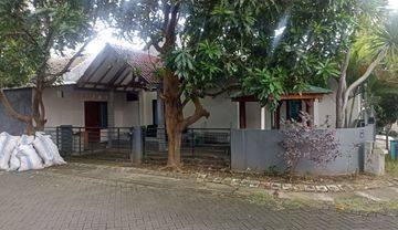 Dijual Cepat Rumah Pojok di Taman Rivera Regency Rungkut Dekat Merr 
