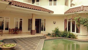 Rumah di Dekat Mrt, Lebak Bulus , Jakarta Selatan