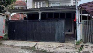 Rumah BESAR Puri Gardena Jakarta Bagus Rapi Jalanan LUAS 247m2