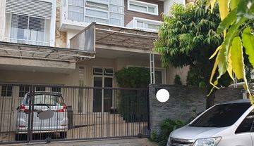 Rumah Siap Huni Dekat Pakuwon Mall di Villa valensia pakuwon surabaya barat