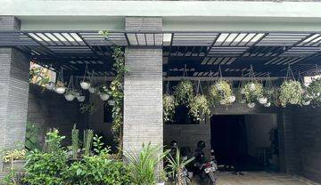 Dijual Rumah Tinggal dan Kos²an di Tubagus Ismail 4 Lantai Bagus