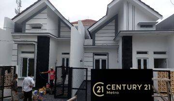 Rumah Stylish Modern Minimalis Di Tytyan Kencana Nempel Pagar Summarecom Bekasi