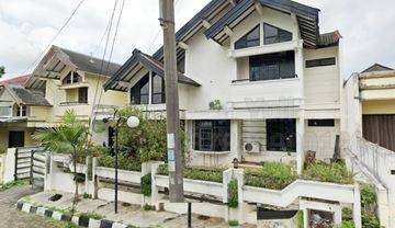 Dijual Rumah Tingkat 2 Lantai Siap Pakai di Perumahan Srondol Semarang