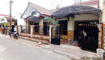 Rumah nyaman asri dekat fasum dan perbelanjaan modern