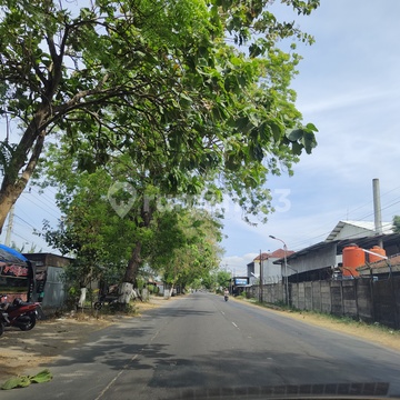 5 Menit Stasiun Ka Barat, Tanah Magetan, Maospati 