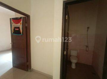 Rumah Super Teduh Dan Luas Di Perum Kemang Swatama