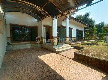 Rumah Super Teduh Dan Luas Di Perum Kemang Swatama