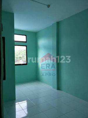 Ruko Tepi Jalan Ampera, Pontianak