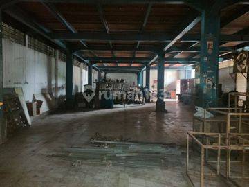 Disewakan Gudang 3500 m HGB Jakarta barat 400jt/th