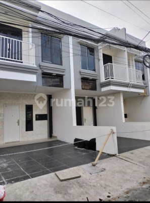 Rumah 3Lt Baru dijual murah di Kwitang Senen Jakarta ousat