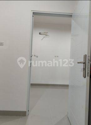 Dijual rumah cantik Cipinang Baru raya Jakarta timur 2Lt SHM