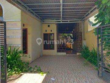 Rumah perum Palm Highland dekat RS Kandow 